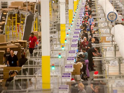38K reviews 16K jobs. . Amazon salary warehouse